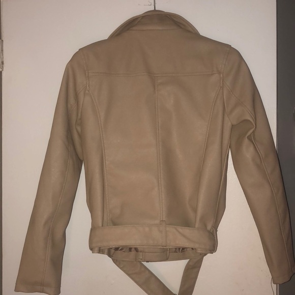 SOLD! - Picture 3 of 3